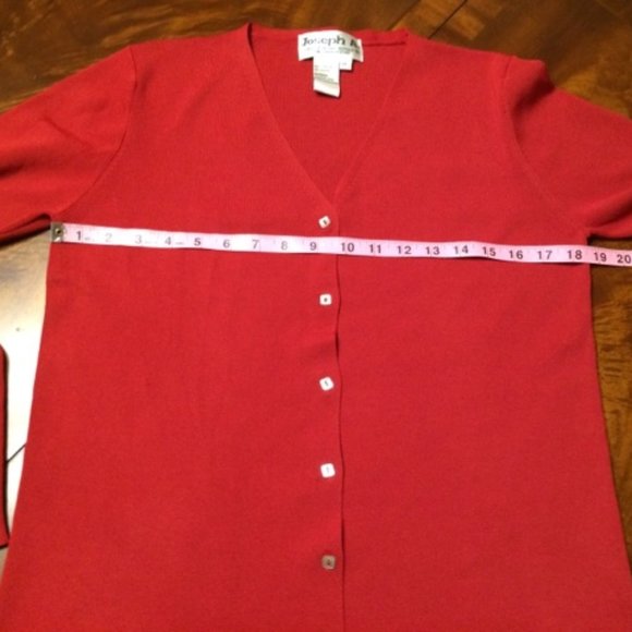 Beautiful Red V-neck Cardigan -XL - Picture 13 of 16